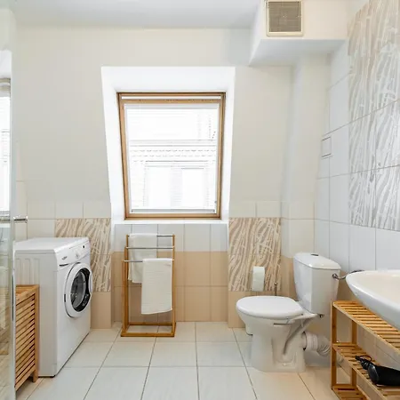 Daire Old Town Oasis 4 *