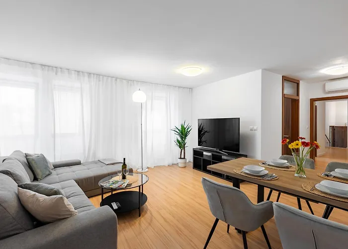 Old Town Oasis 4 * Bratislava