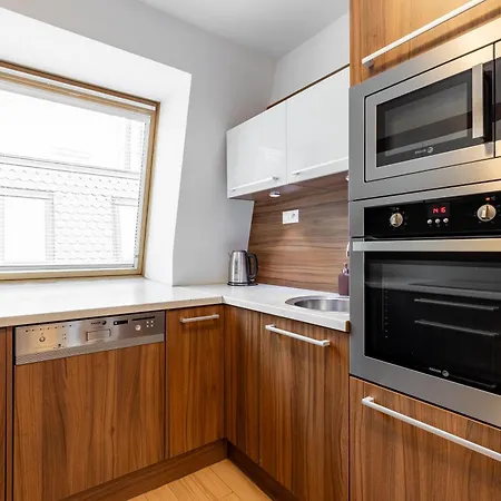 公寓 Old Town Oasis 4 *