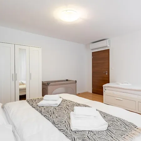 公寓 Old Town Oasis 4 *