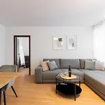 Old Town Oasis 4 *